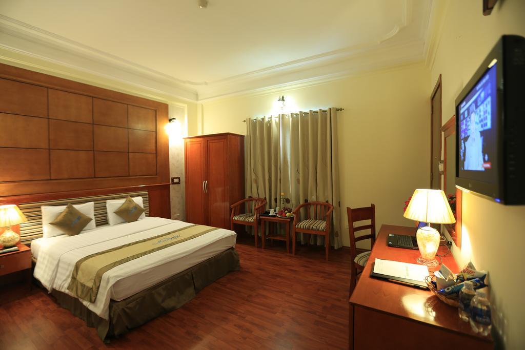 Bro & Sis Hotel Hanoi Room photo